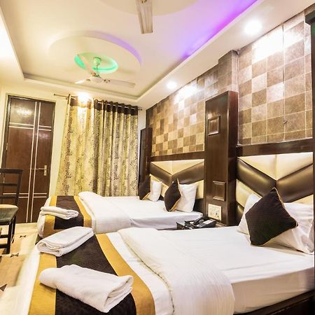 Hotel Grand Shyam- In Front Of New Delhi Railway Station-Couple Friendly Νέο Δελχί Εξωτερικό φωτογραφία