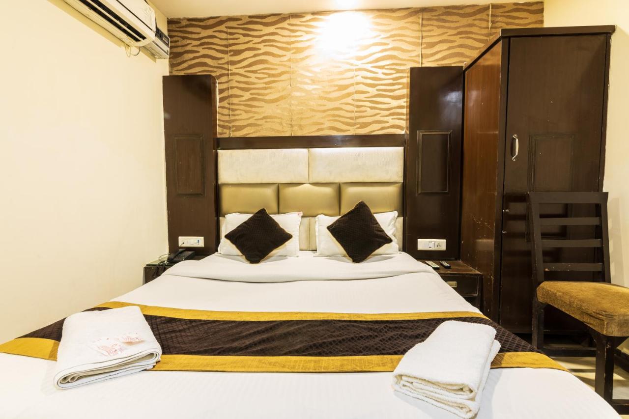 Hotel Grand Shyam- In Front Of New Delhi Railway Station-Couple Friendly Νέο Δελχί Εξωτερικό φωτογραφία