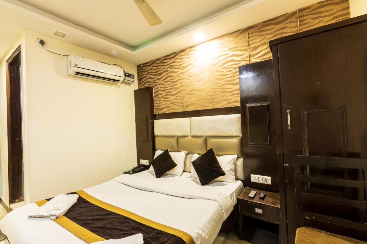 Hotel Grand Shyam- In Front Of New Delhi Railway Station-Couple Friendly Νέο Δελχί Εξωτερικό φωτογραφία