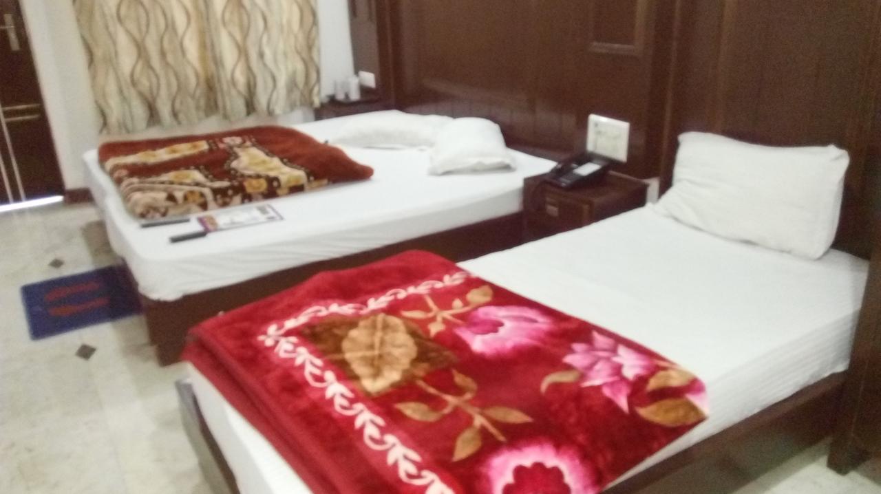 Hotel Grand Shyam- In Front Of New Delhi Railway Station-Couple Friendly Νέο Δελχί Εξωτερικό φωτογραφία