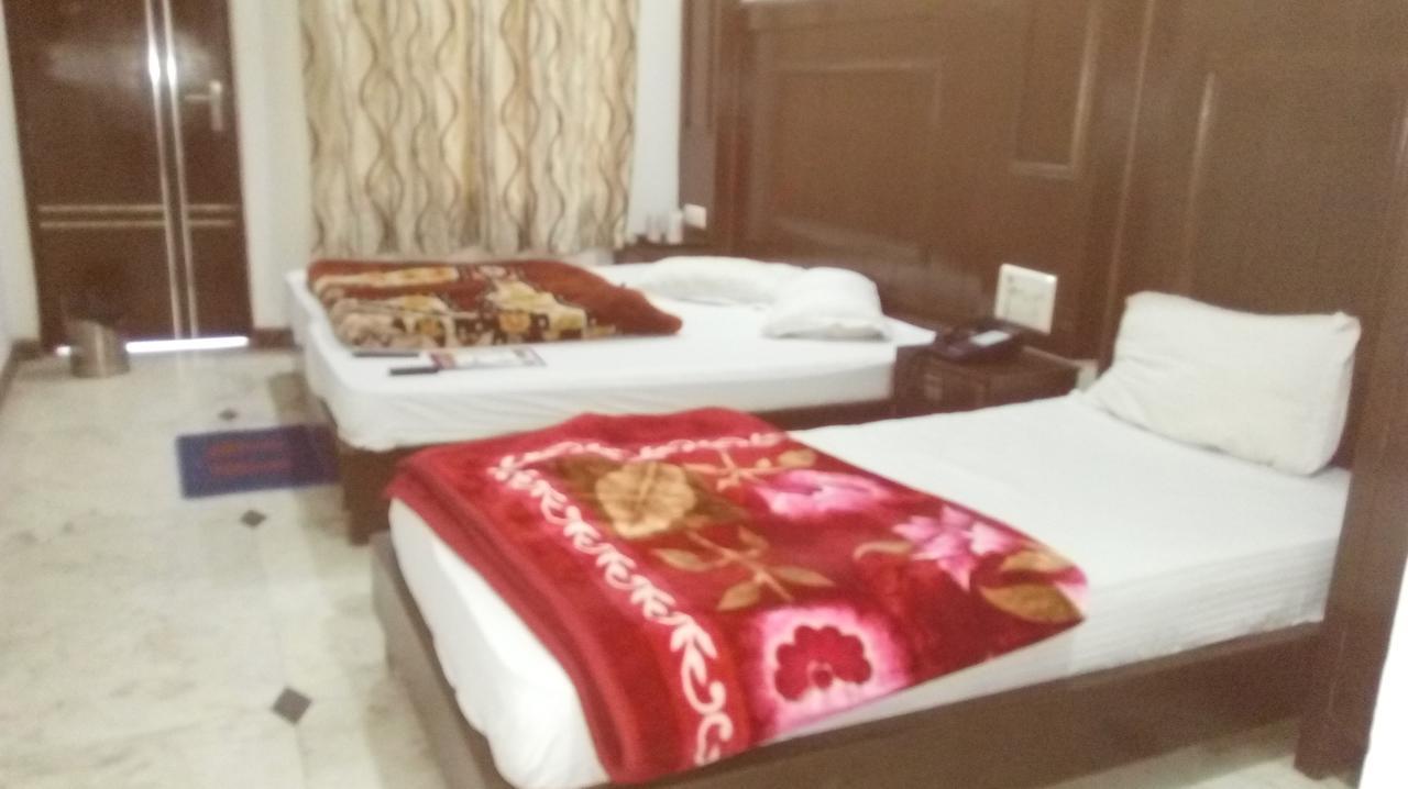 Hotel Grand Shyam- In Front Of New Delhi Railway Station-Couple Friendly Νέο Δελχί Εξωτερικό φωτογραφία